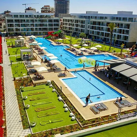 Comfortable Flat Close To The Beach With Shared Pool And Balcony In Iskele, Cyprus Agios Georgios (Famagusta)